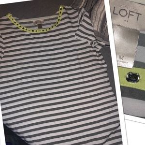 Women’s dress shirt SZ: medium